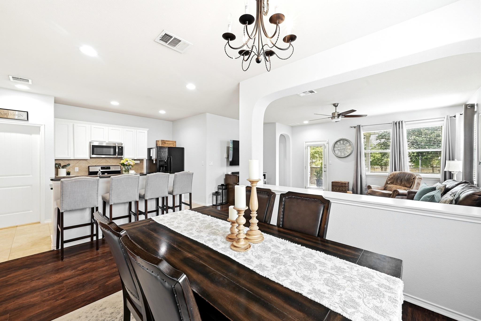 9705 Sydney Marilyn Ln, Austin, TX 78748