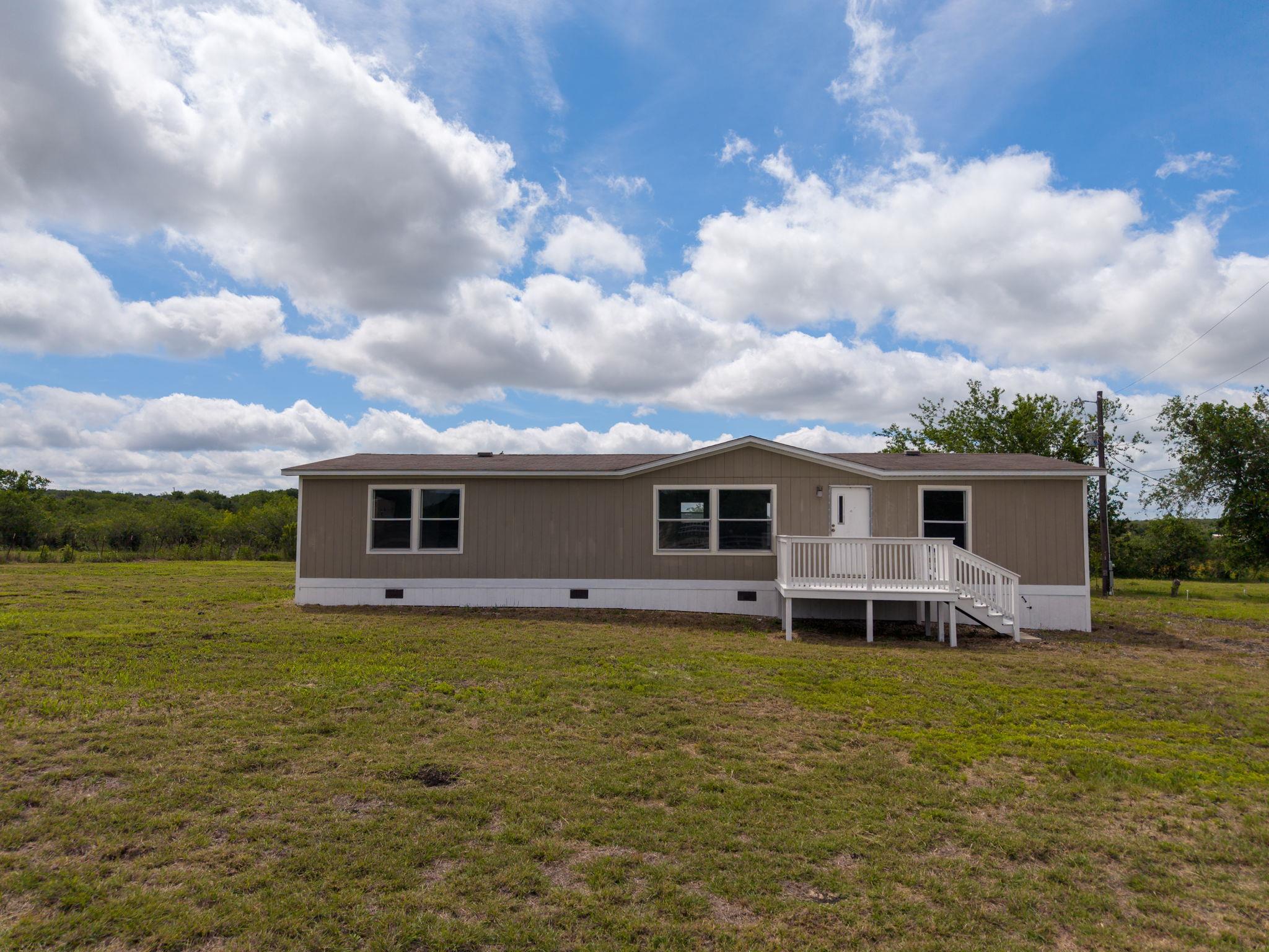 107 Appaloosa Dr, Kyle, TX 78640