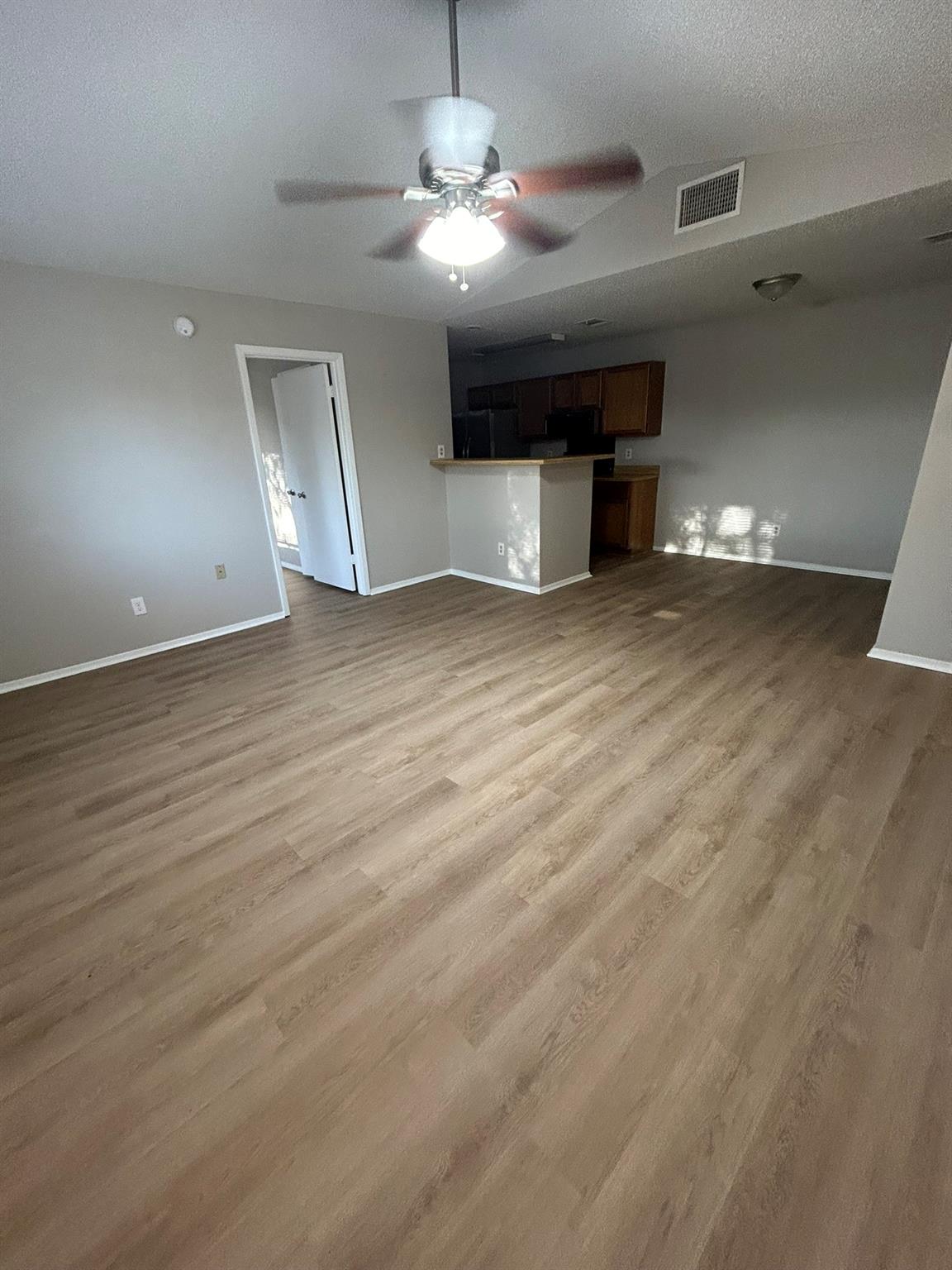 7900 West Gate Blvd # B, Austin, TX 78745
