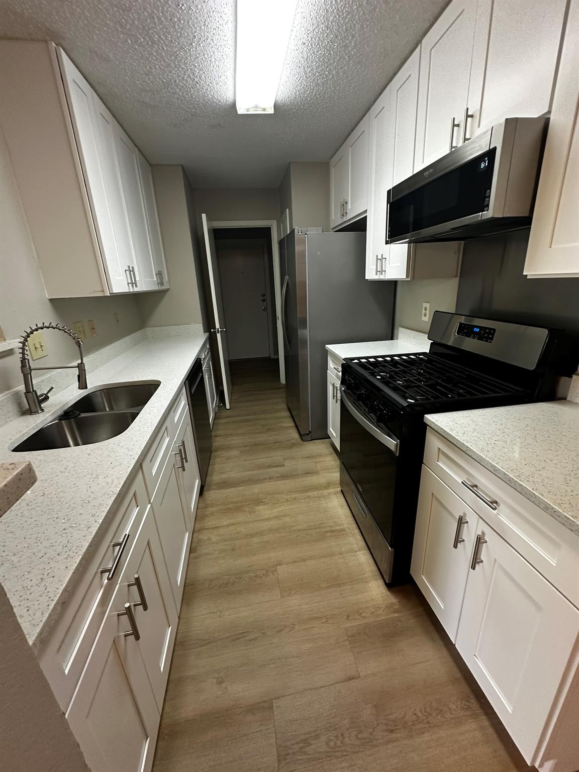 7900 West Gate Blvd # B, Austin, TX 78745
