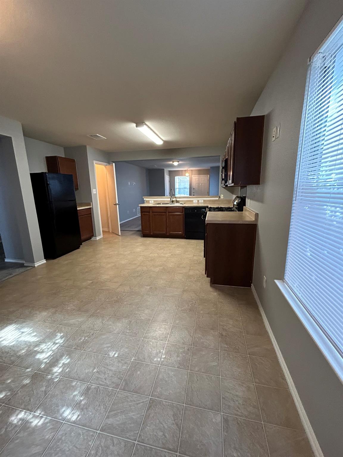 130 Quarter Ave, Buda, TX 78610