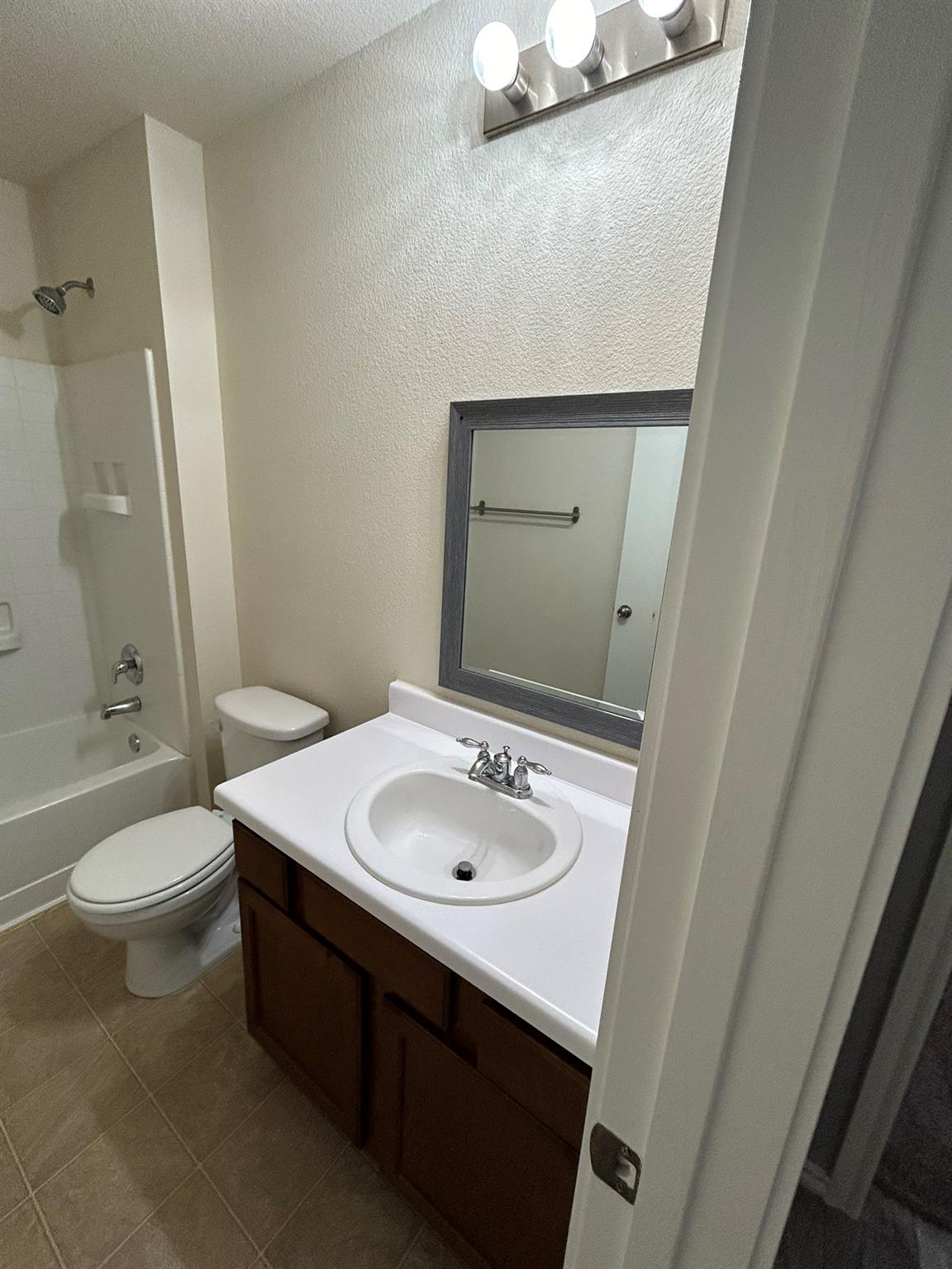 130 Quarter Ave, Buda, TX 78610
