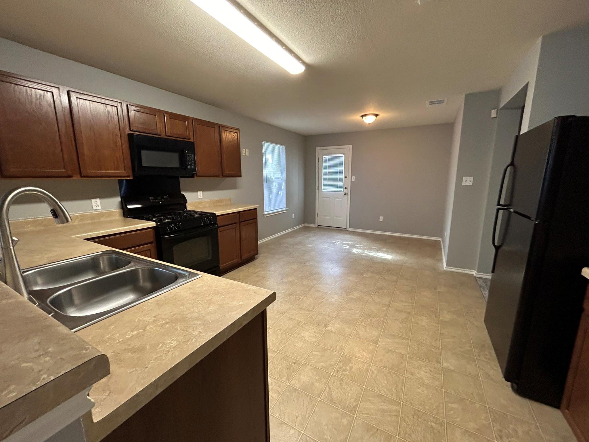 130 Quarter Ave, Buda, TX 78610