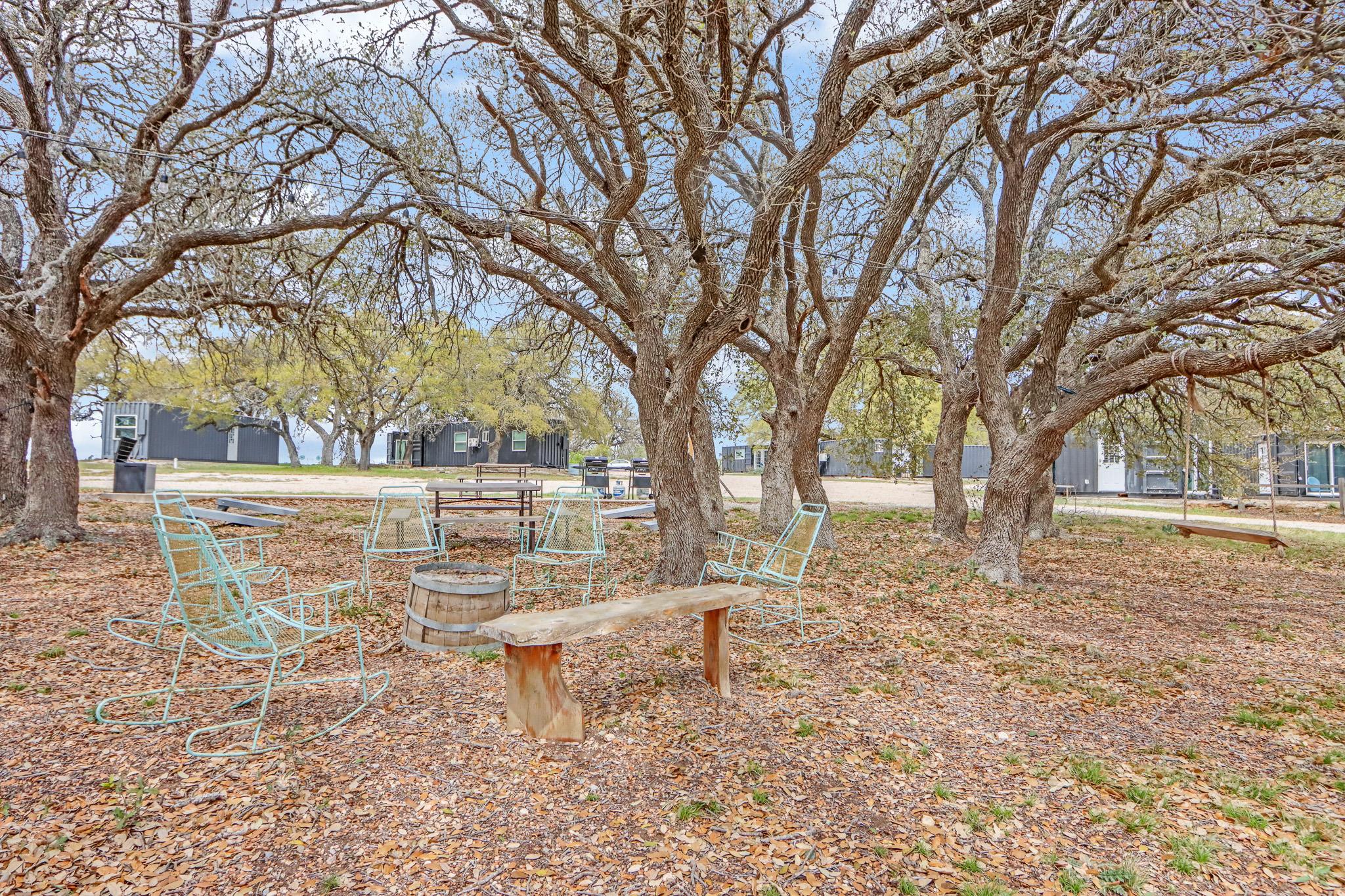 8502 E Us 290, Johnson City, TX 78636