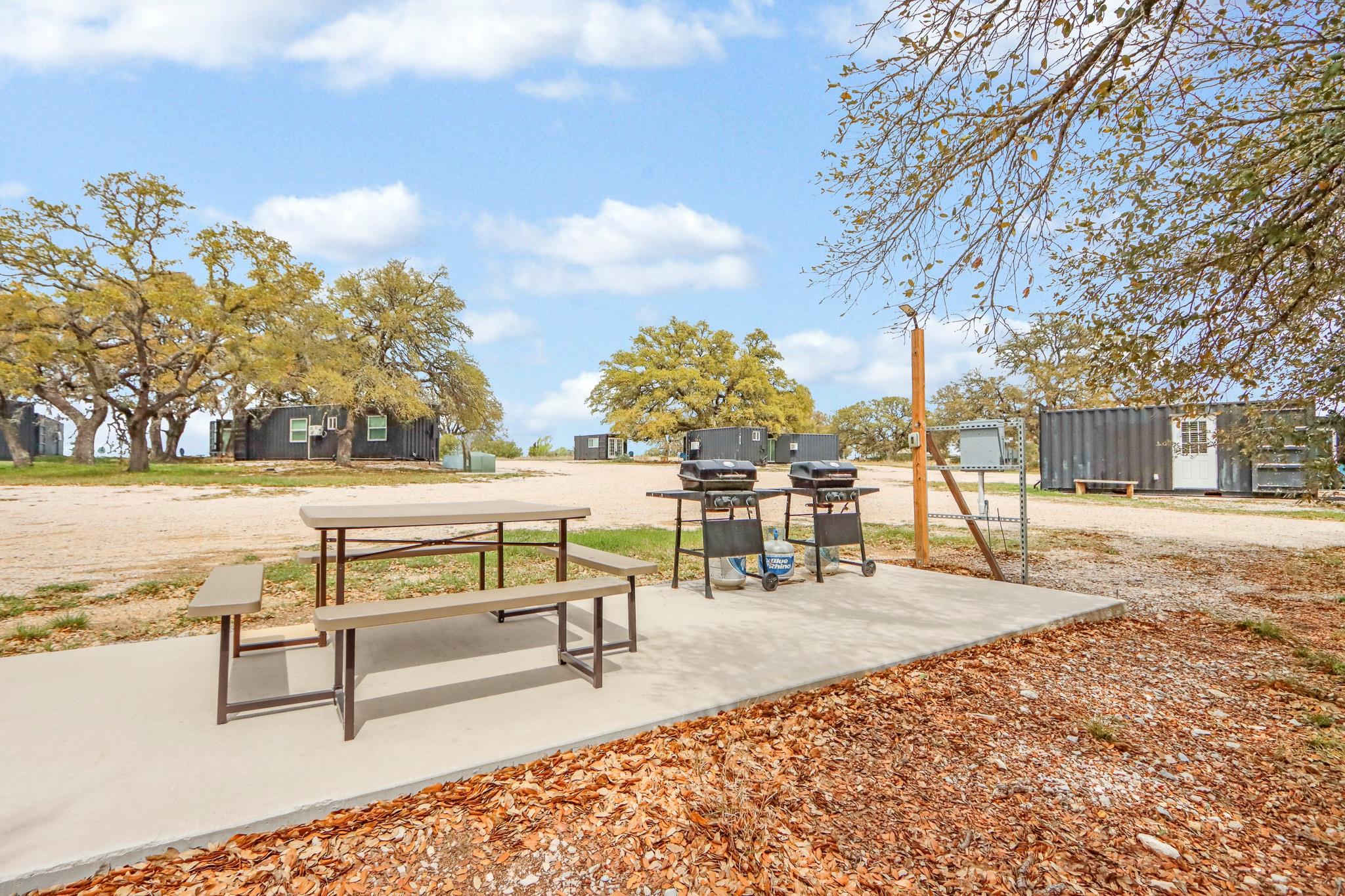 8502 E Us 290, Johnson City, TX 78636