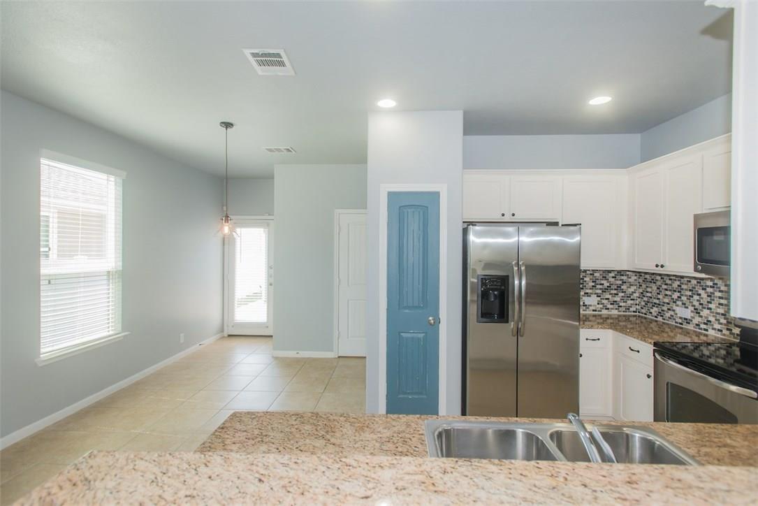 937 Alamo Plaza Dr, Cedar Park, TX 78613