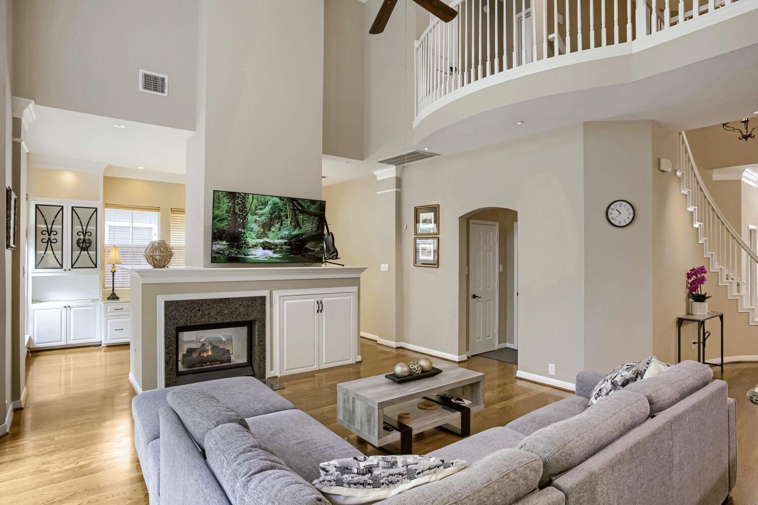 4147 E Northampton Pl, Houston, TX 77098