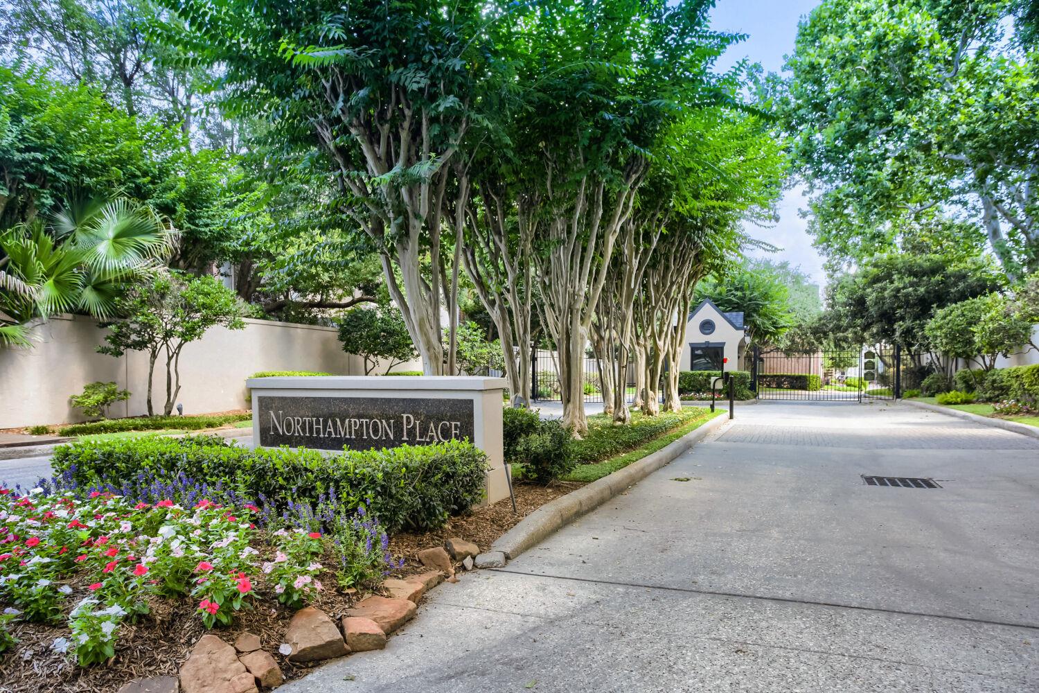 4147 E Northampton Pl, Houston, TX 77098