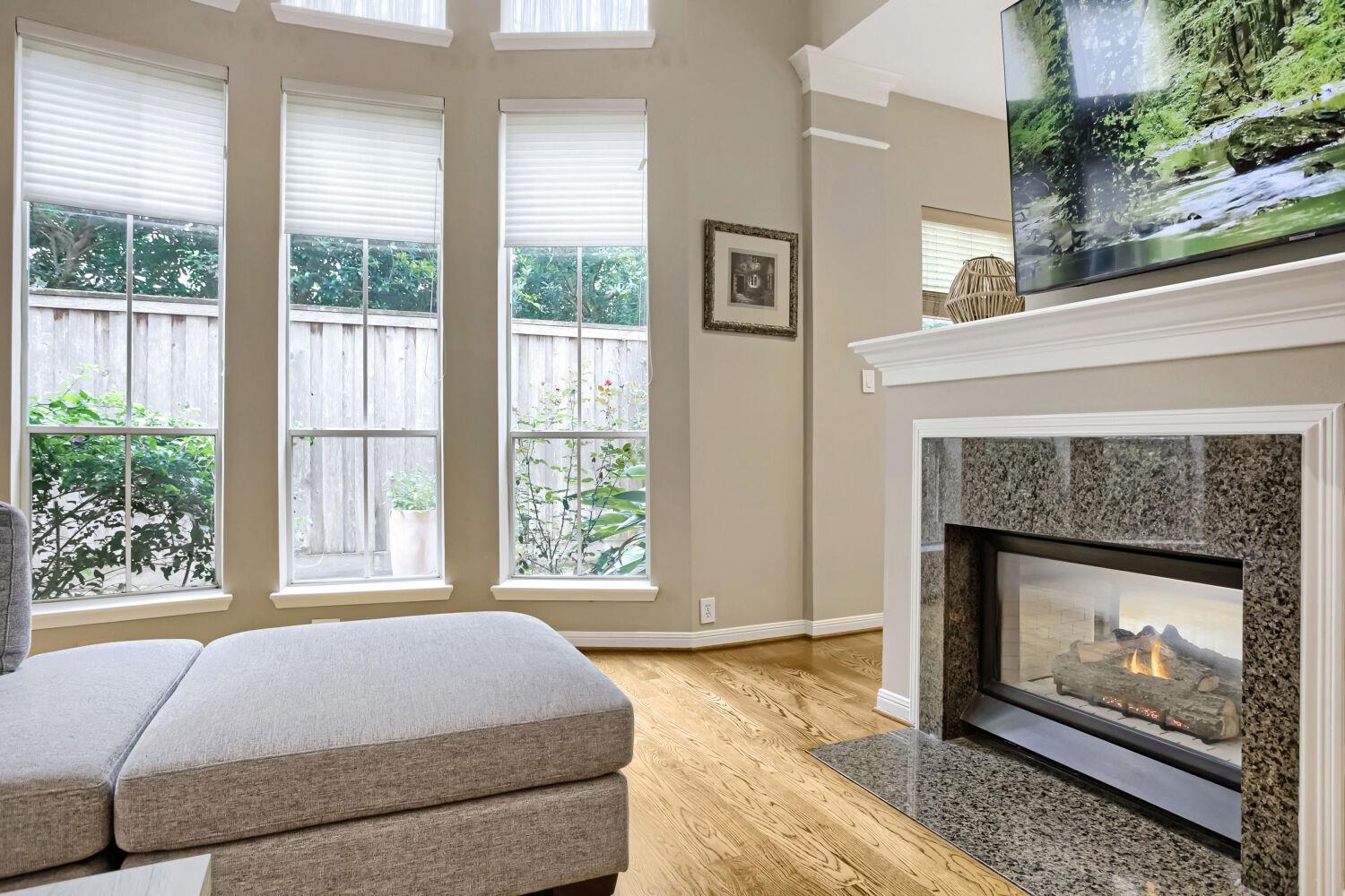 4147 E Northampton Pl, Houston, TX 77098