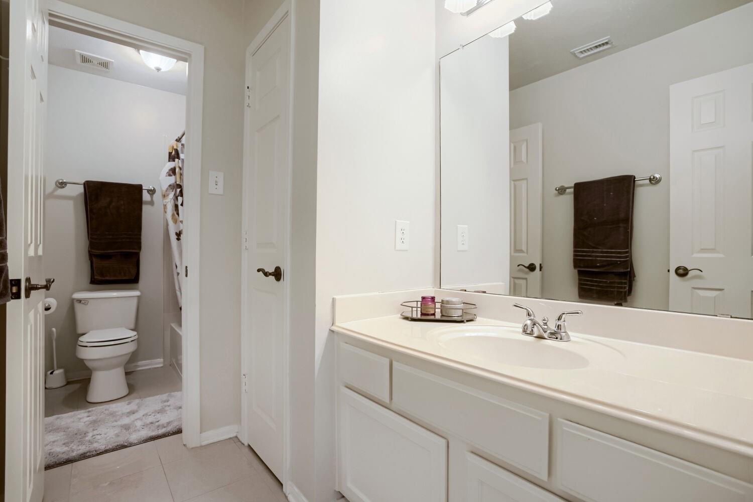 4147 E Northampton Pl, Houston, TX 77098