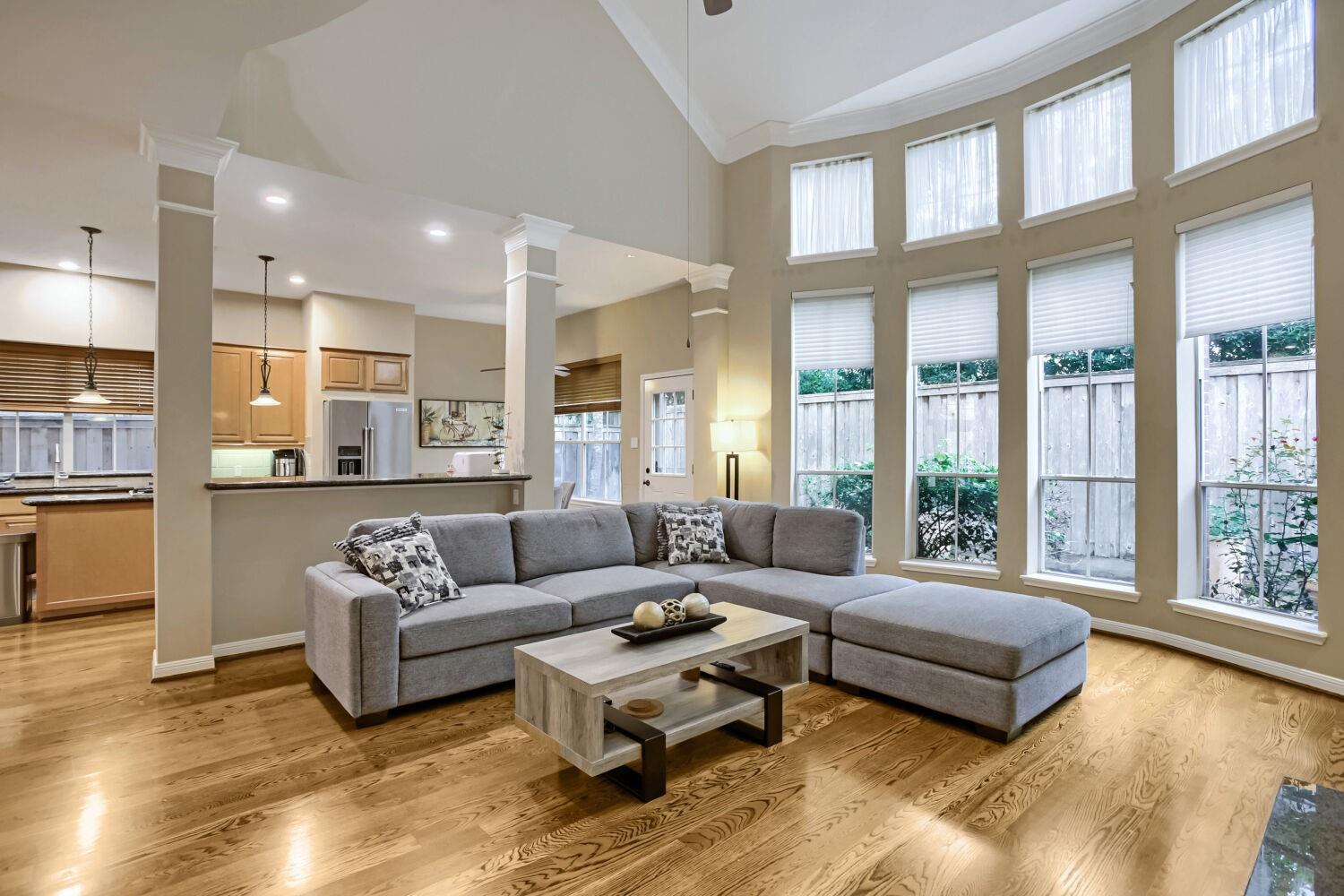 4147 E Northampton Pl, Houston, TX 77098