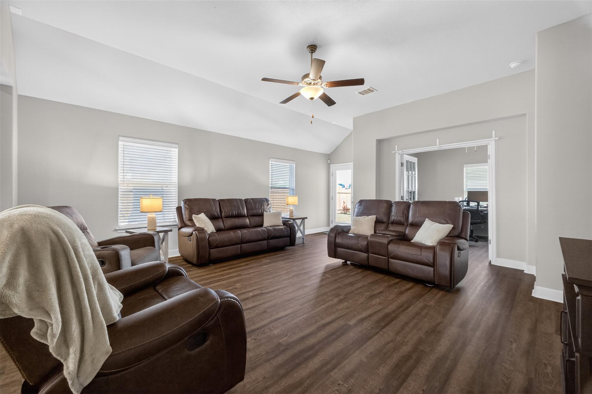 1009 Bright Star Cv, Georgetown, TX 78628