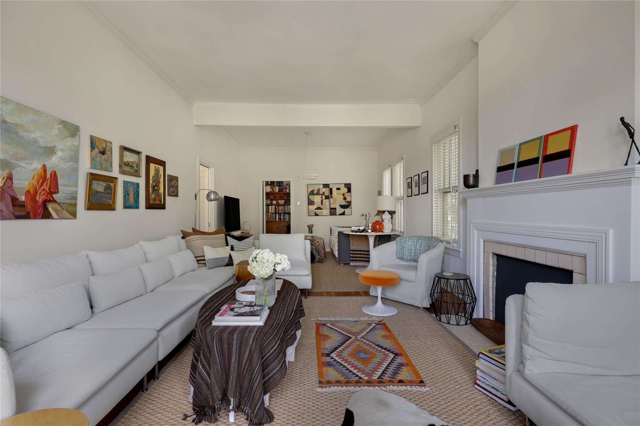 2206 Parkway, Austin, TX 78703
