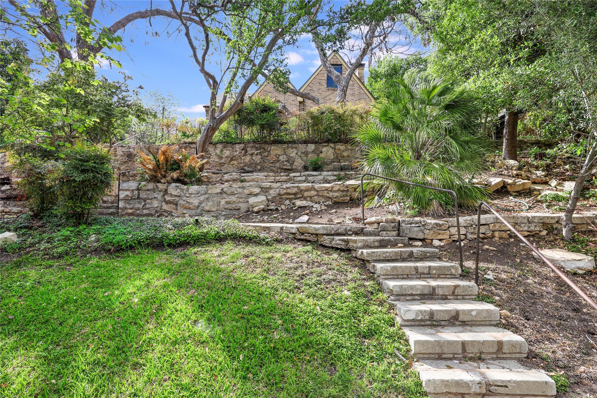 2206 Parkway, Austin, TX 78703