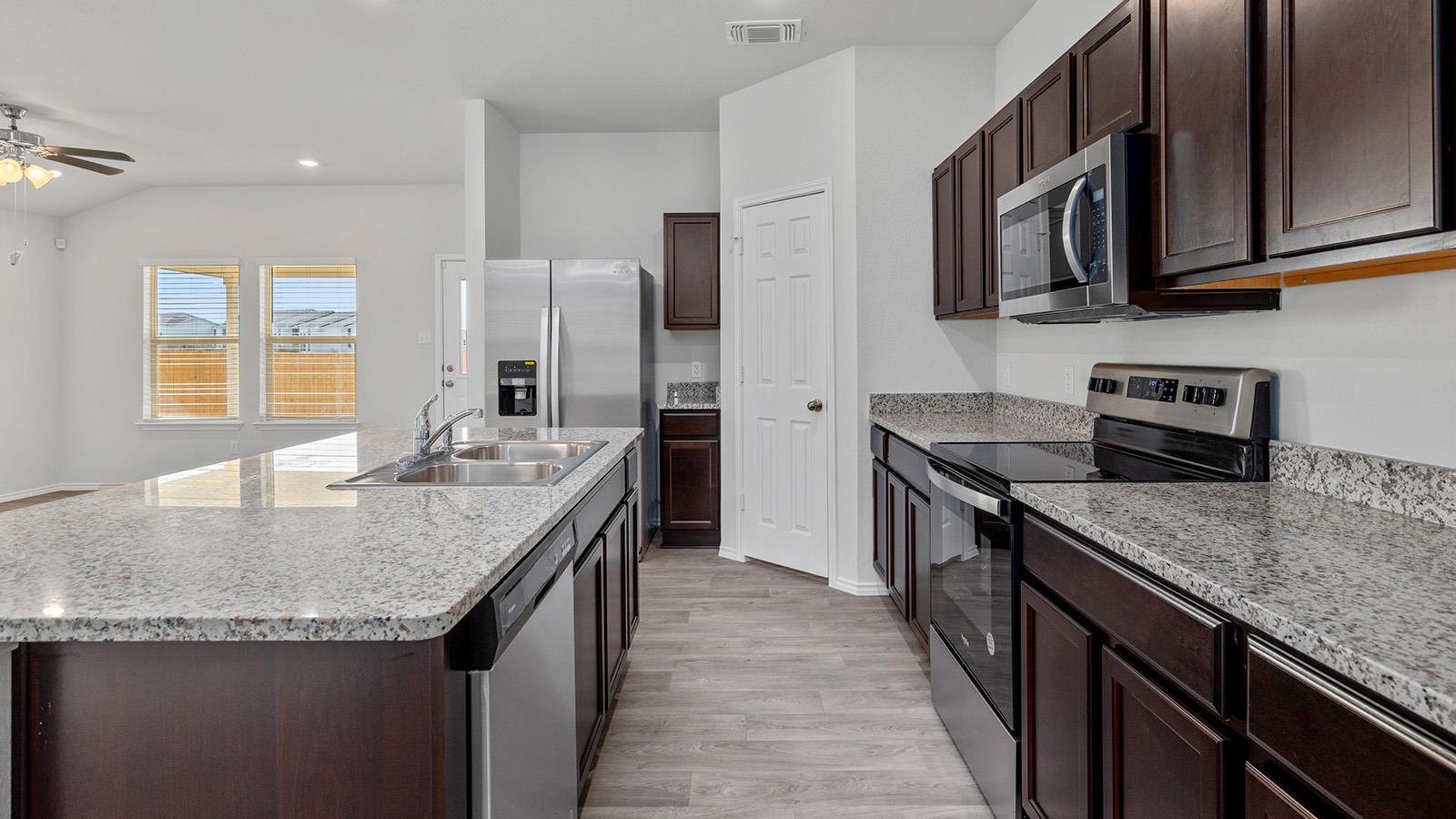 216 Timbo Dr, Jarrell, TX 76537