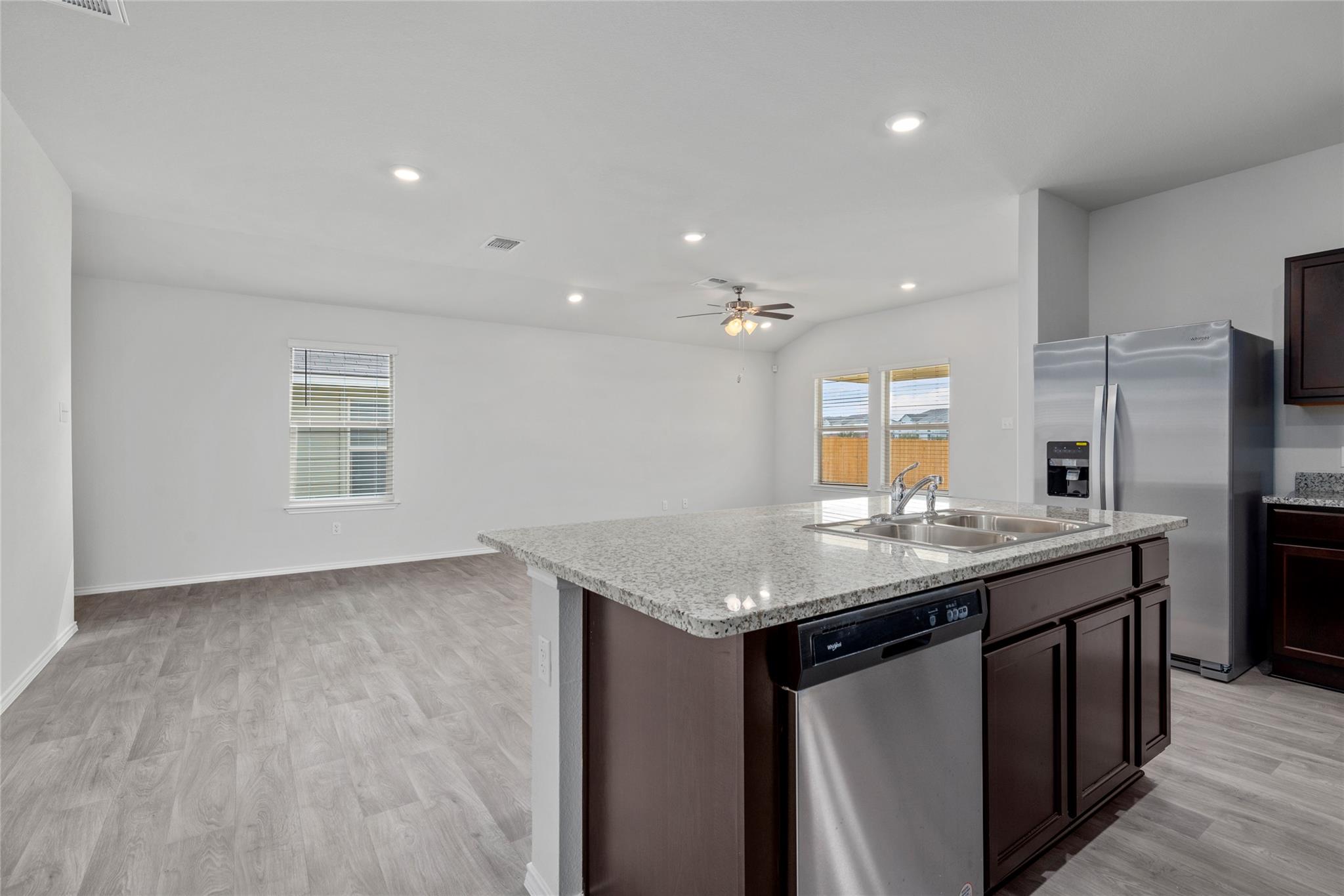 216 Timbo Dr, Jarrell, TX 76537