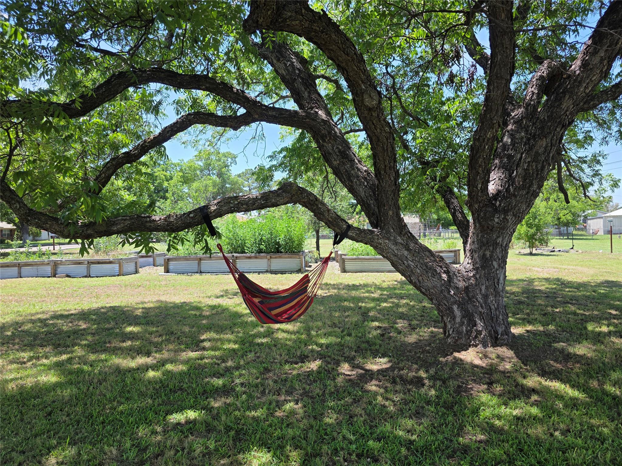 801 N Avenue A Ave, Cross Plains, TX 76443