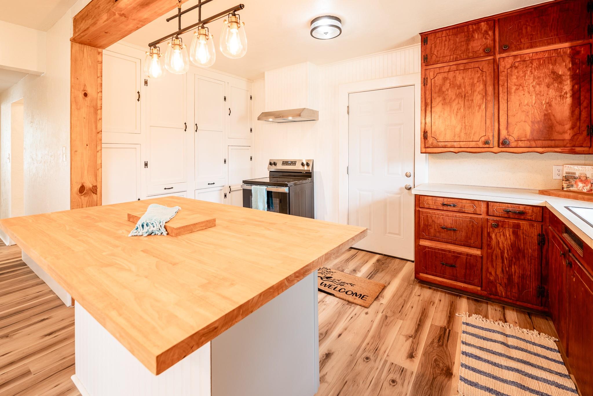 801 N Avenue A Ave, Cross Plains, TX 76443