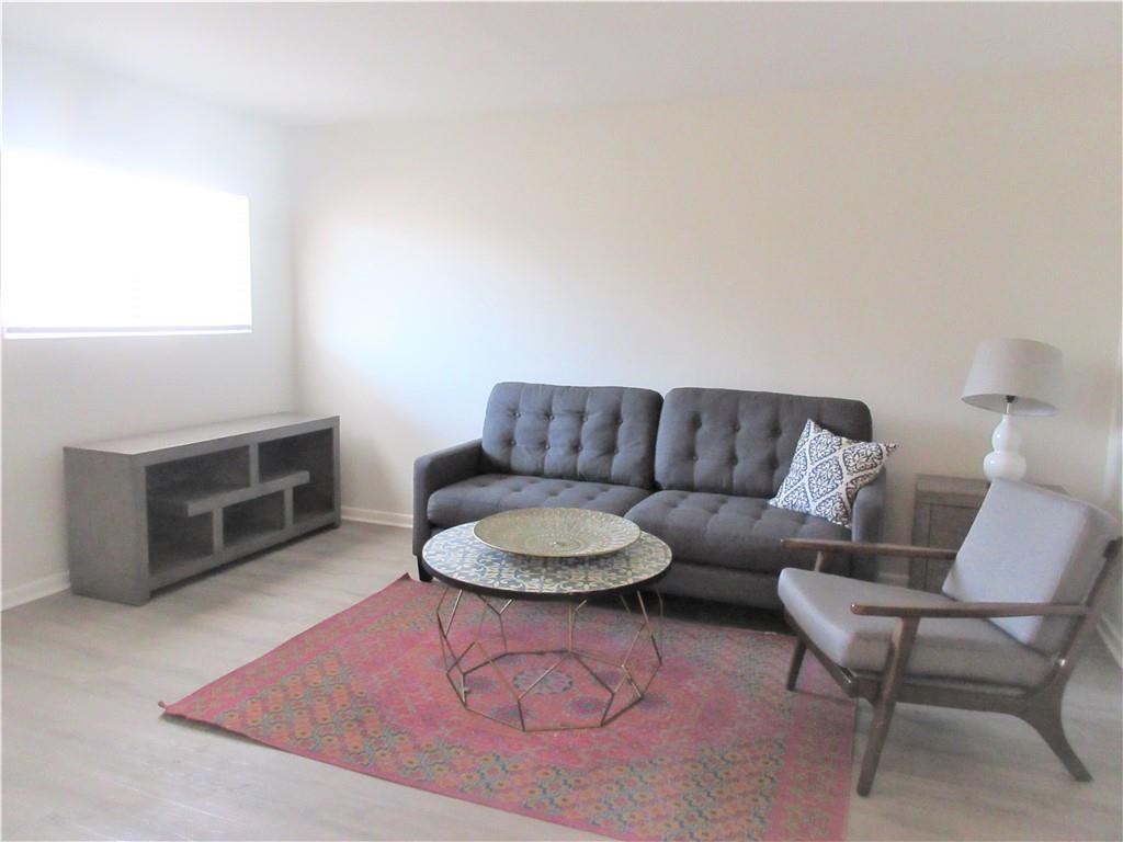 926 E Dean Keeton St # 202, Austin, TX 78705