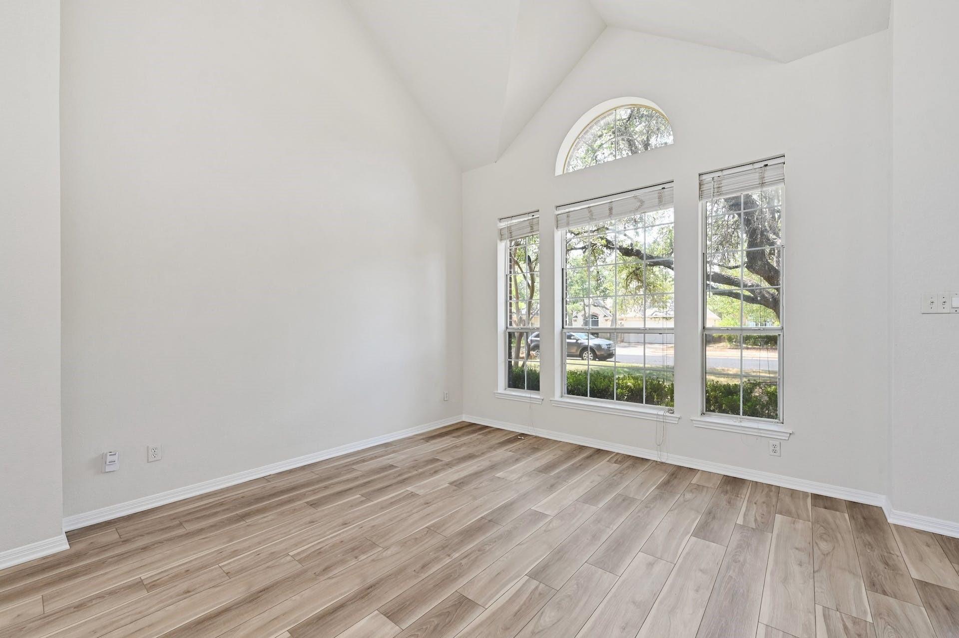 8111 Cheno Cortina Trl, Austin, TX 78749