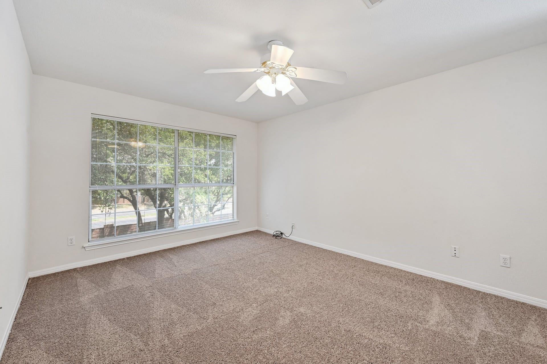 8111 Cheno Cortina Trl, Austin, TX 78749