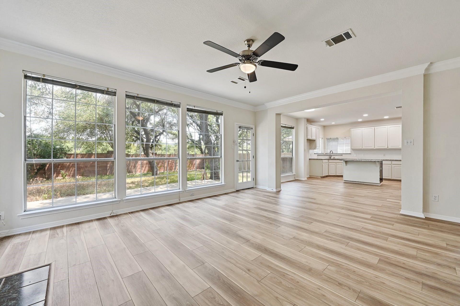 8111 Cheno Cortina Trl, Austin, TX 78749
