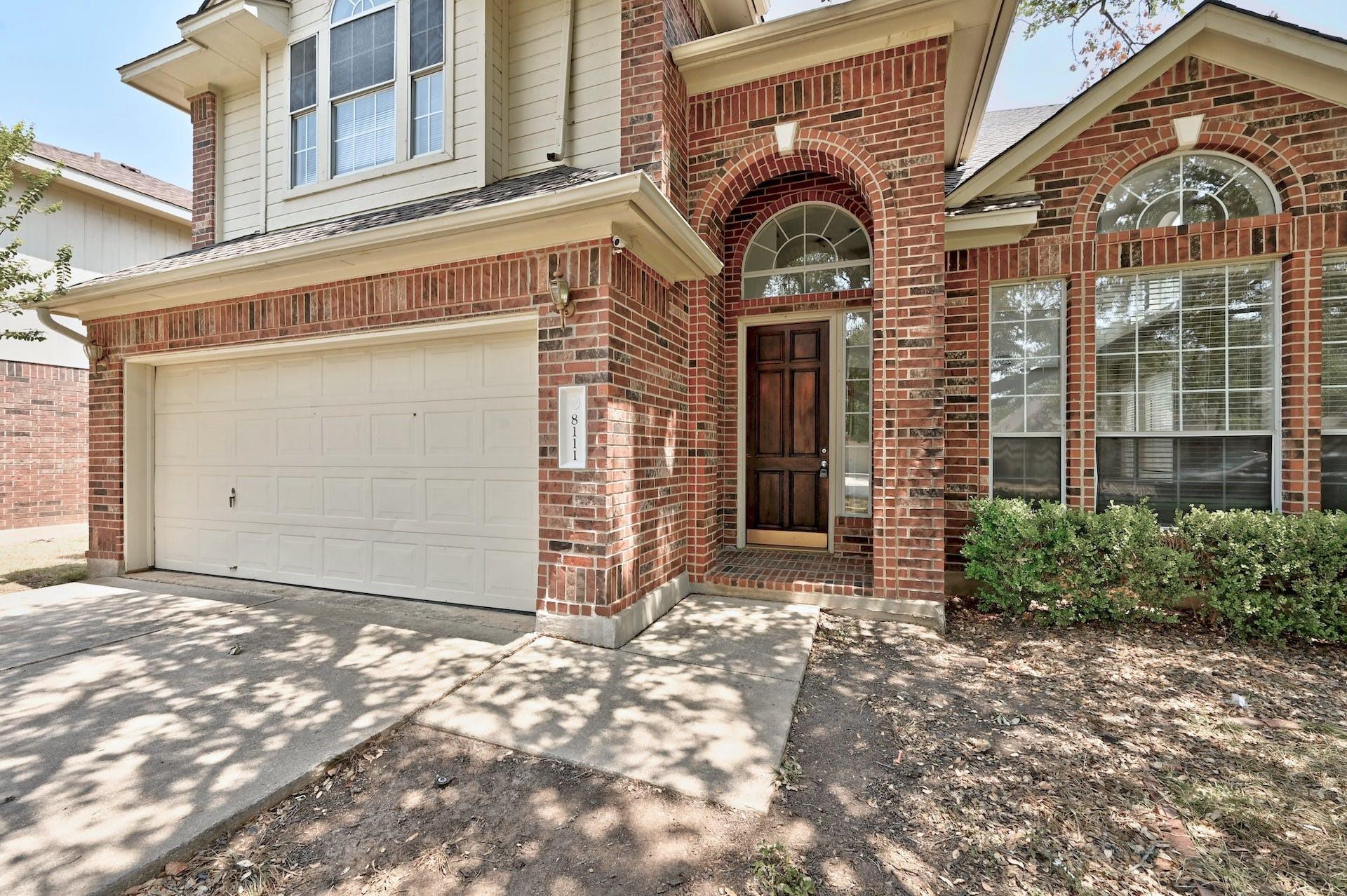 8111 Cheno Cortina Trl, Austin, TX 78749