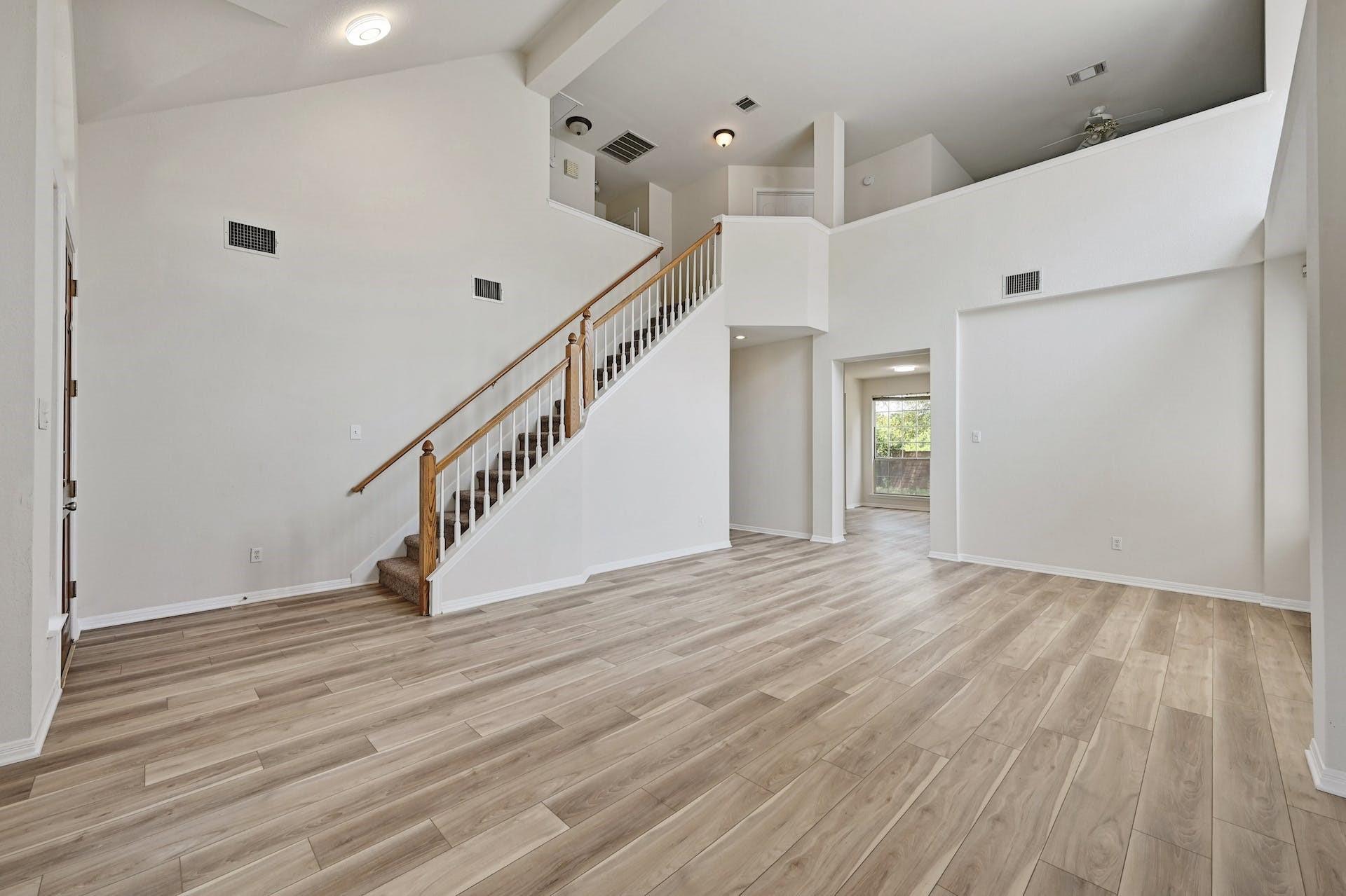 8111 Cheno Cortina Trl, Austin, TX 78749