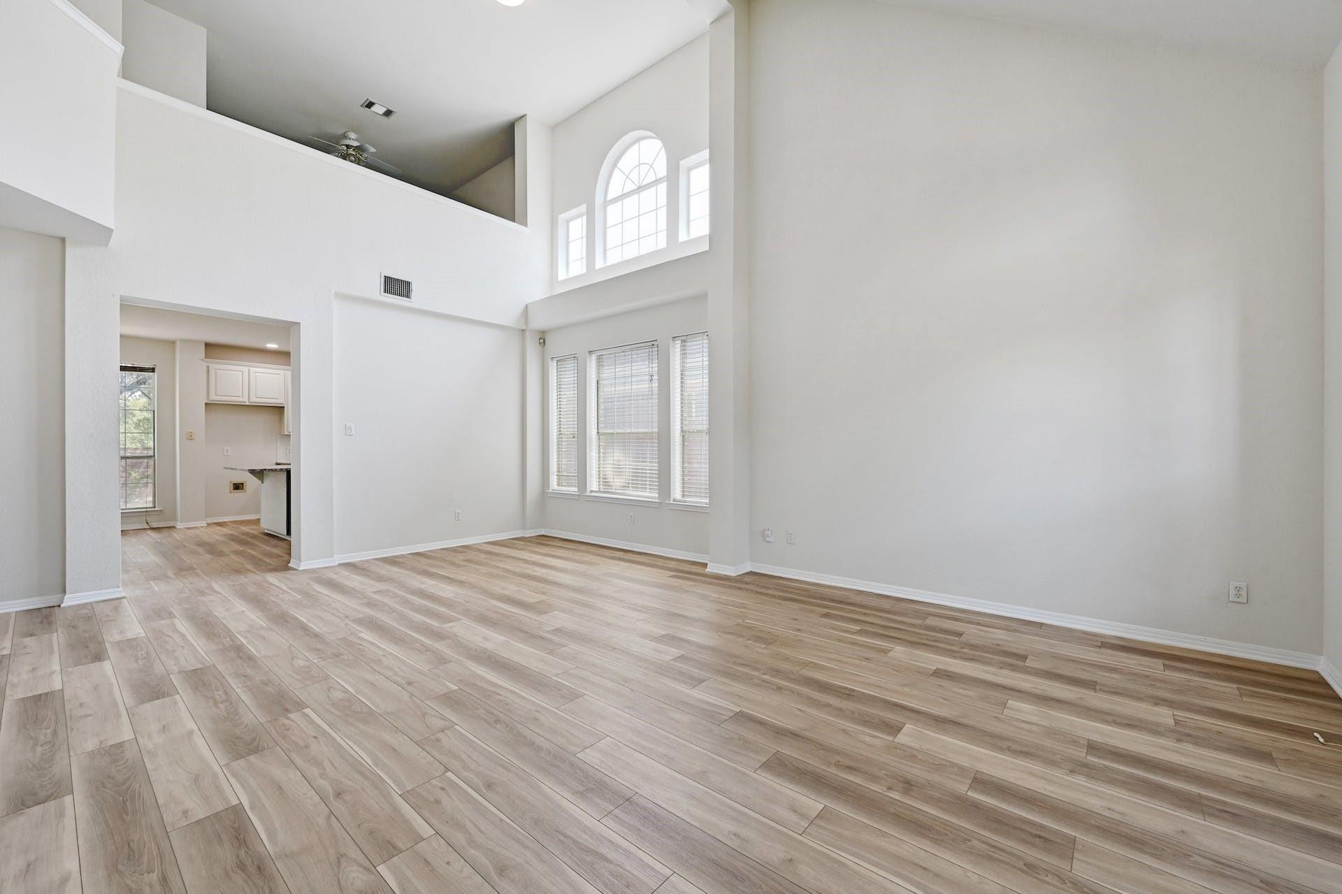 8111 Cheno Cortina Trl, Austin, TX 78749