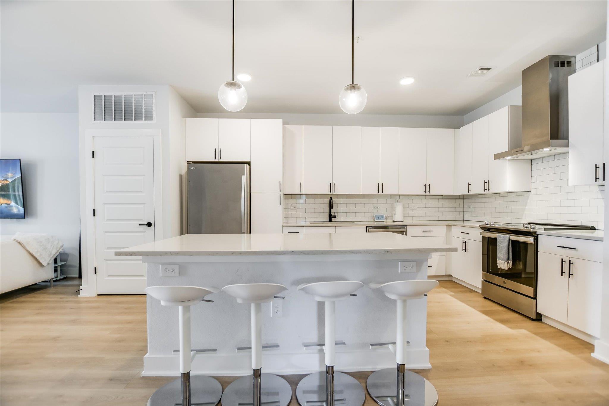 3101 Govalle Ave # 209, Austin, TX 78702