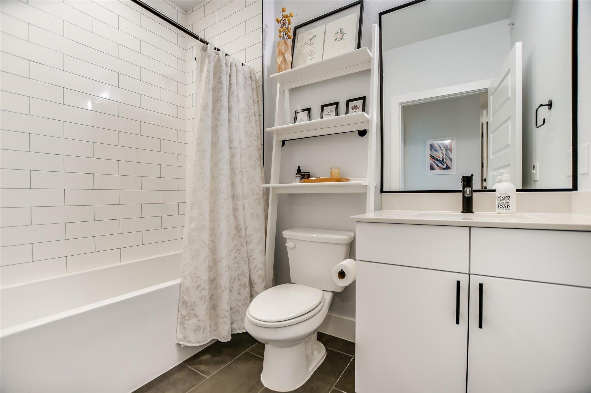 3101 Govalle Ave # 209, Austin, TX 78702
