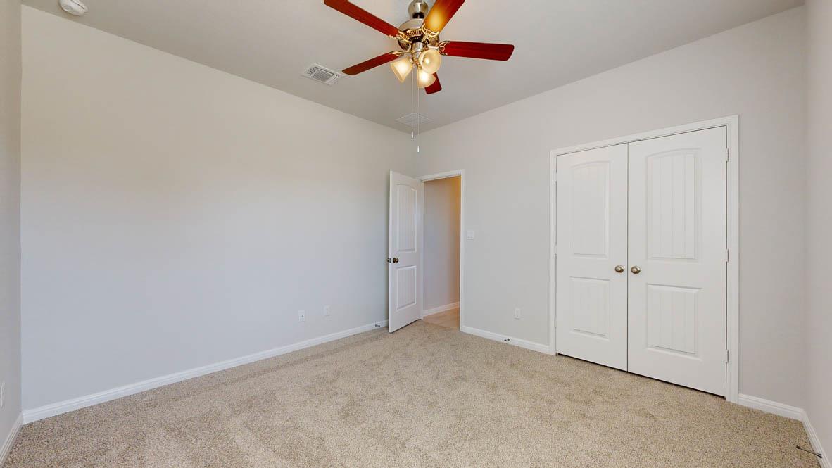 808 Gauge Rd, Thorndale, TX 76577