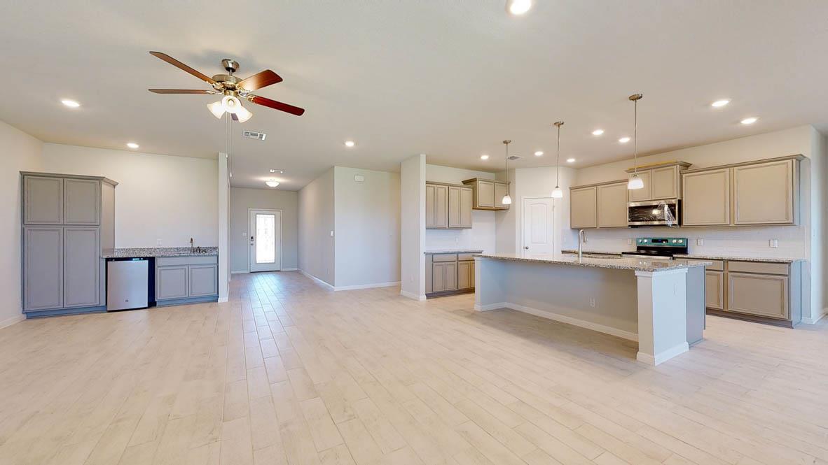 808 Gauge Rd, Thorndale, TX 76577