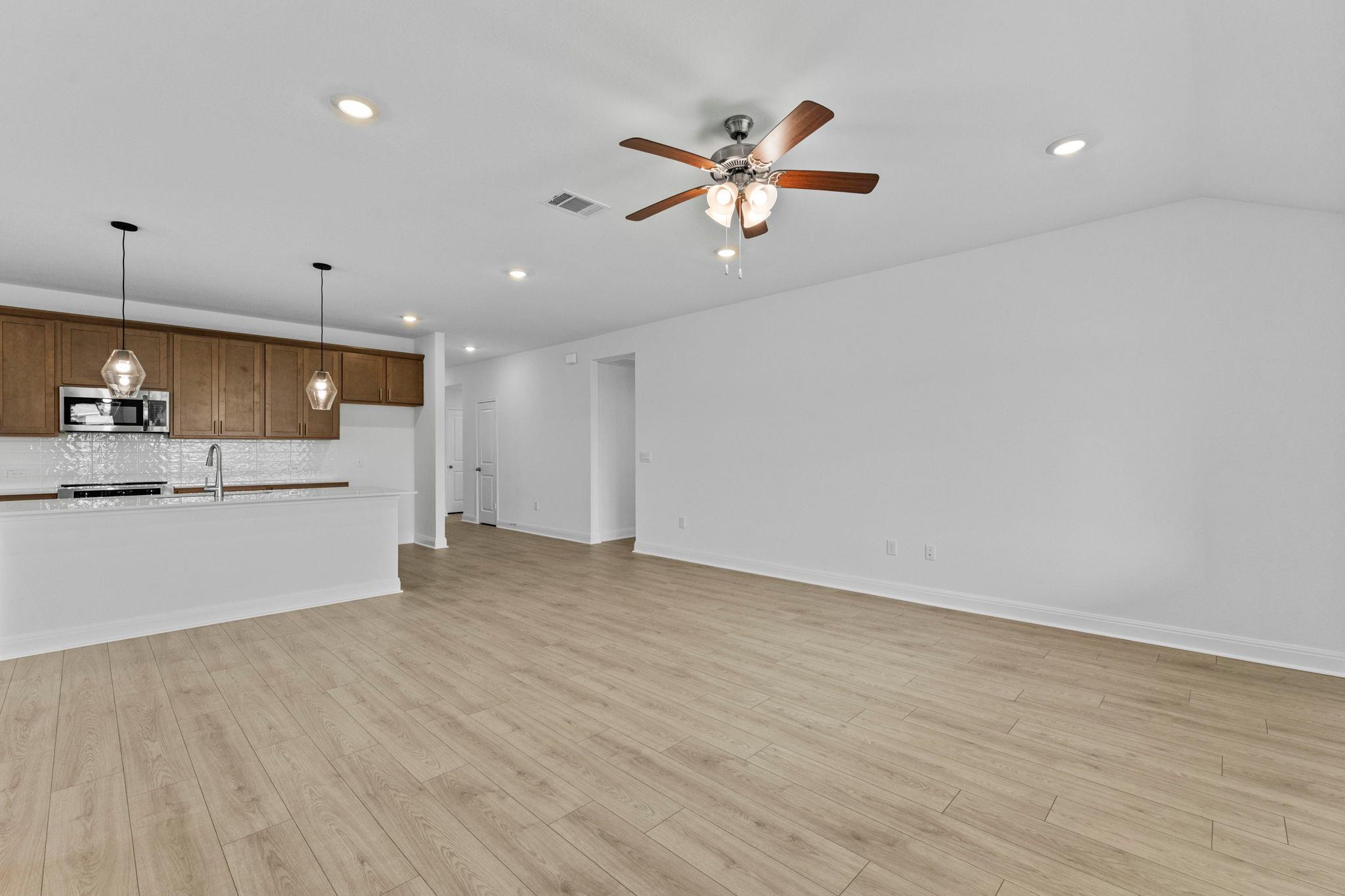 252 Rivers Edge Dr, Georgetown, TX 78628