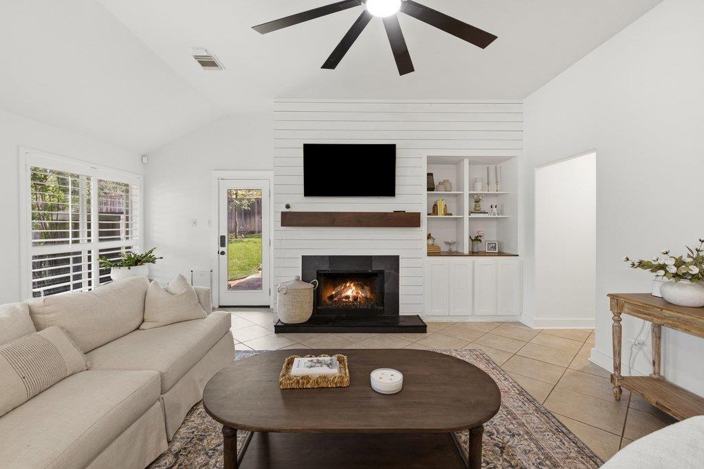 4253 Canyon Glen Cir, Austin, TX 78732