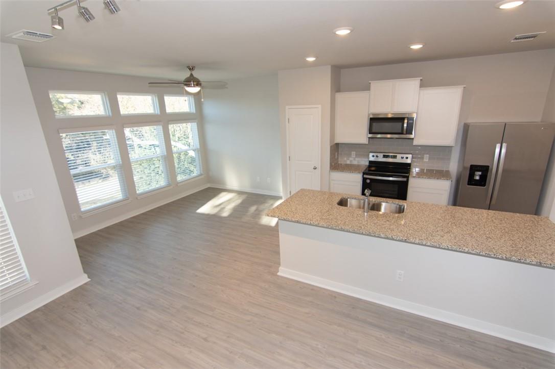 605 W South St # 432, Leander, TX 78641