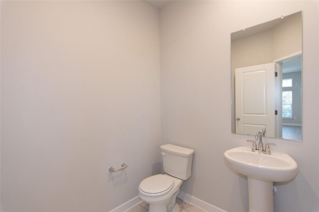 605 W South St # 432, Leander, TX 78641