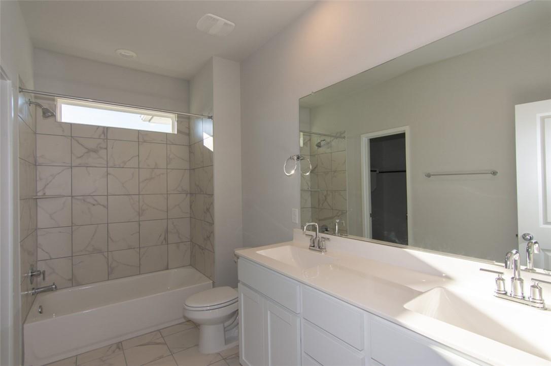 605 W South St # 432, Leander, TX 78641