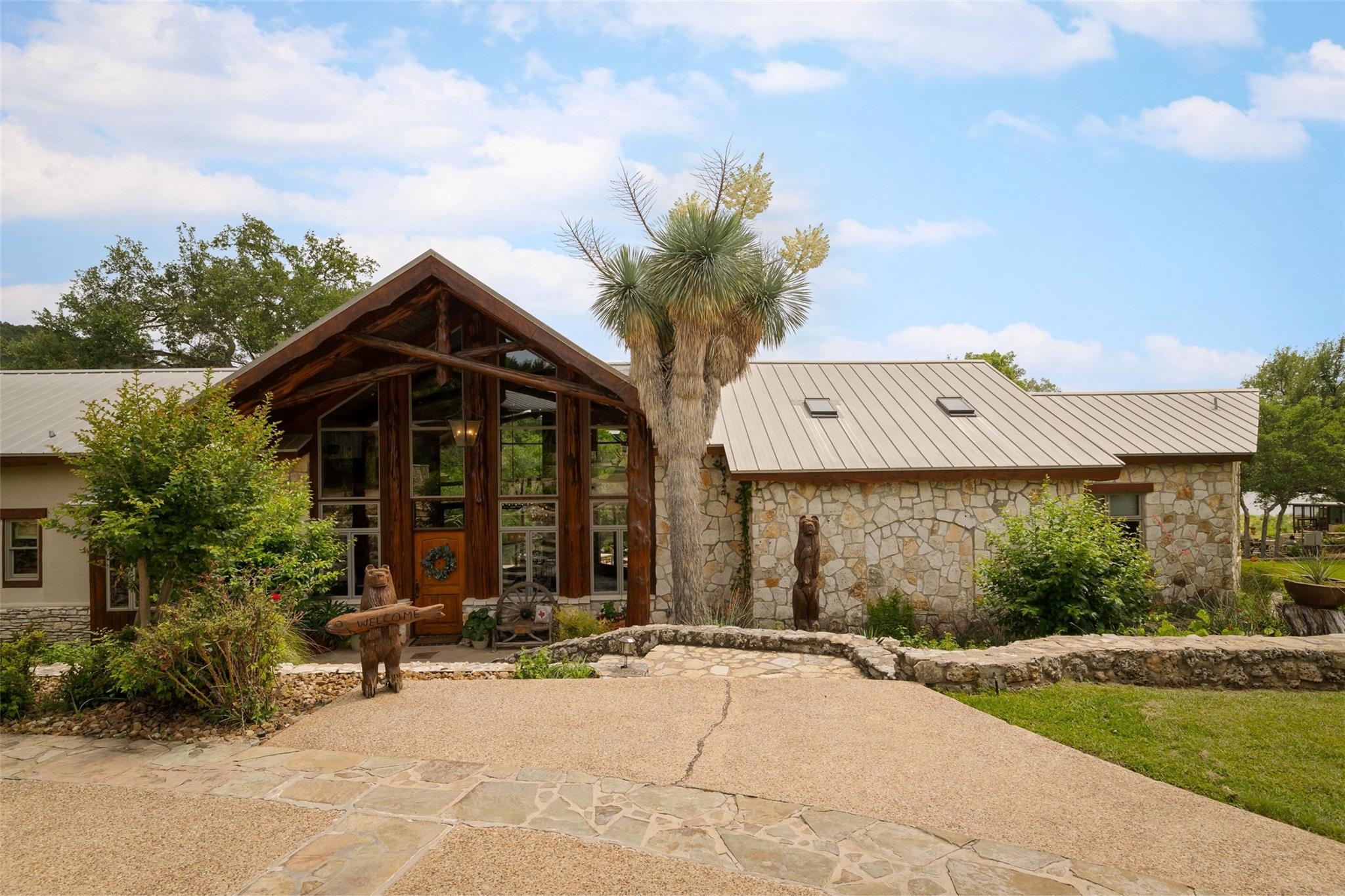 16407 Jackson St, Volente, TX 78641