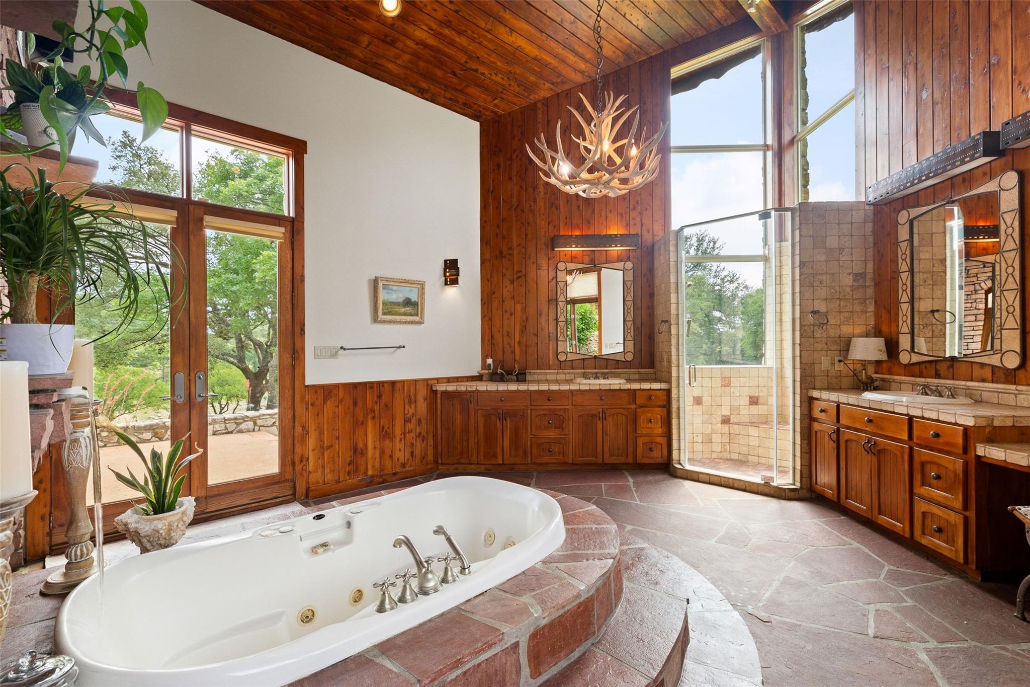 16407 Jackson St, Volente, TX 78641
