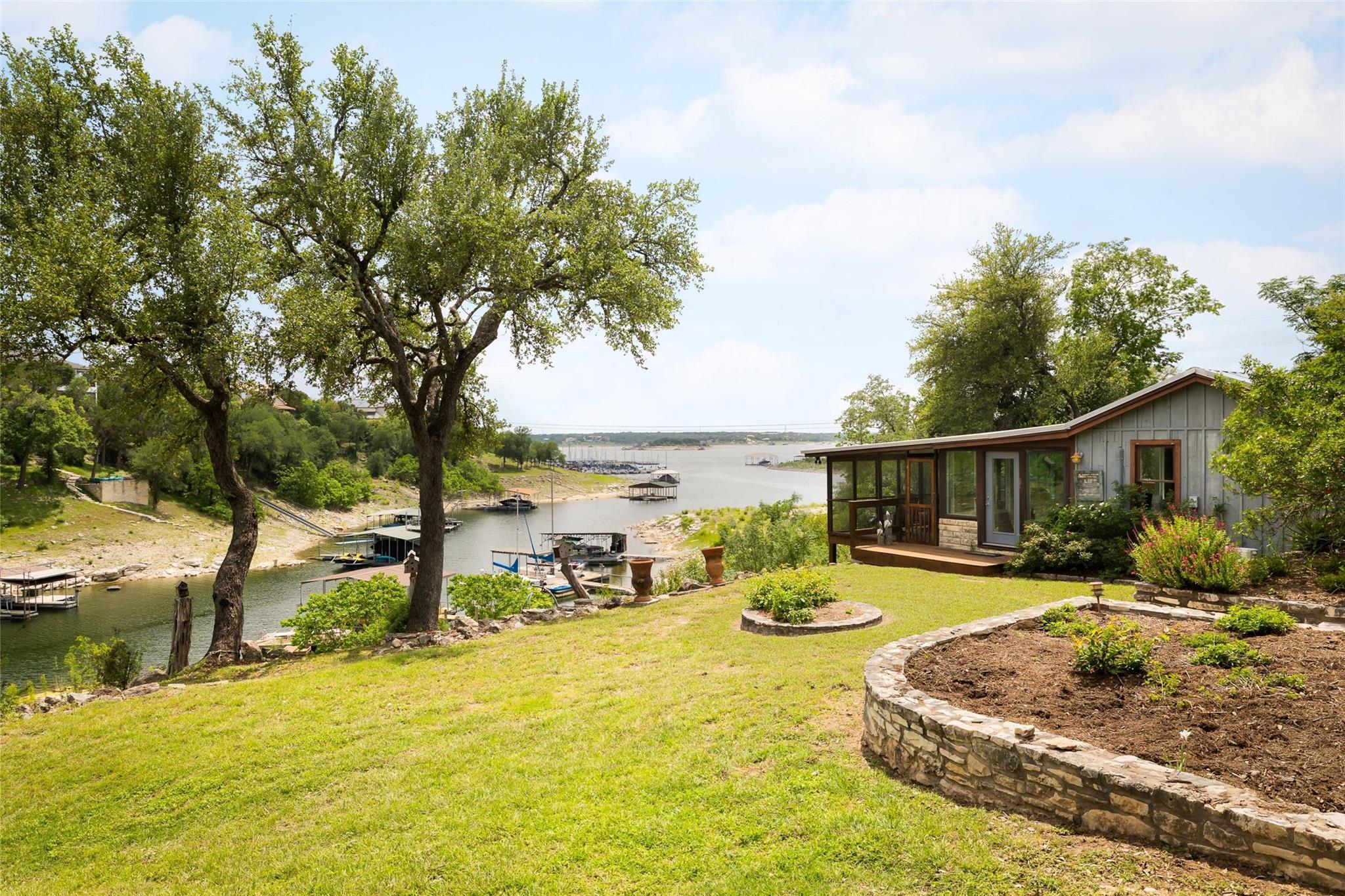 16407 Jackson St, Volente, TX 78641