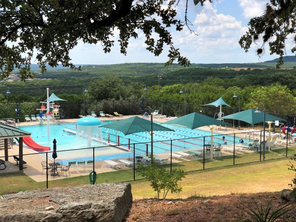 8008 Chestnut Cv, Lago Vista, TX 78645