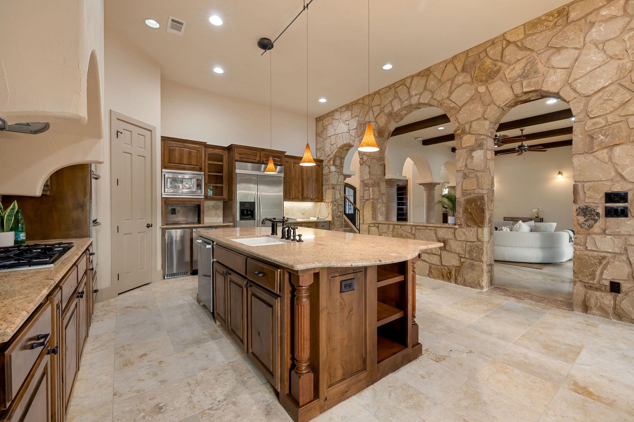105 Hopewell Cir, Georgetown, TX 78628