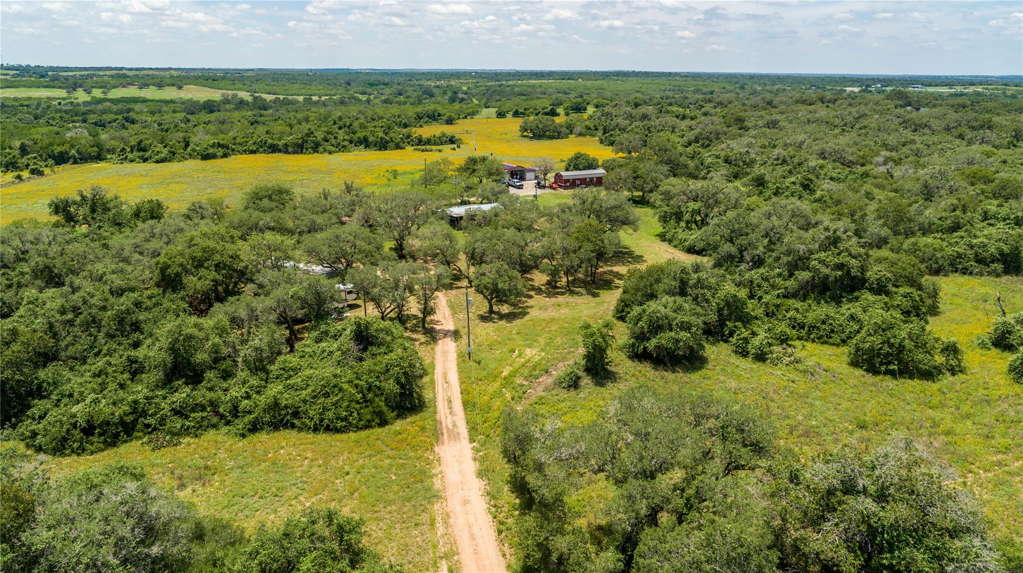 9393 Us Highway 87 E, Smiley, TX 77994