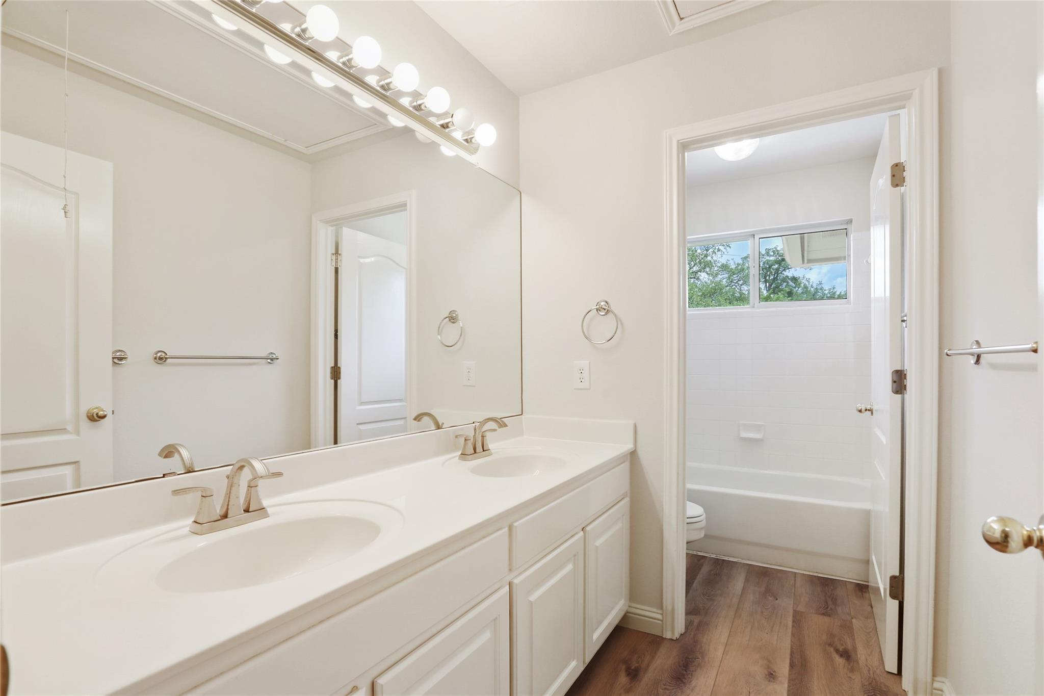 8004 Tahoe Parke Cir, Austin, TX 78726