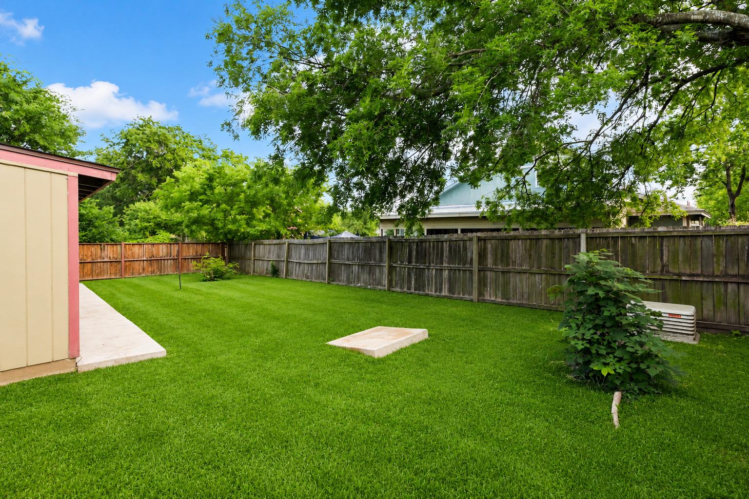 5611 Meadow Crst, Austin, TX 78744