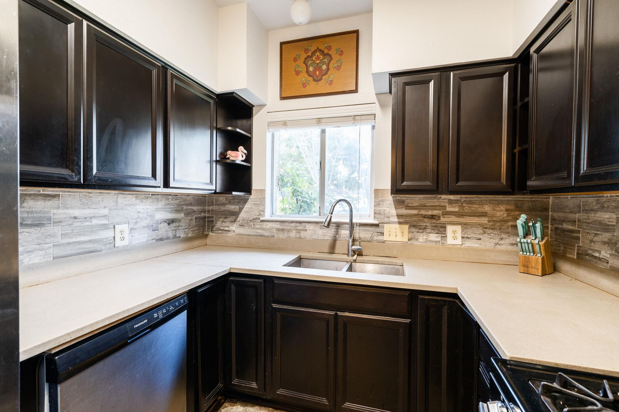 5611 Meadow Crst, Austin, TX 78744