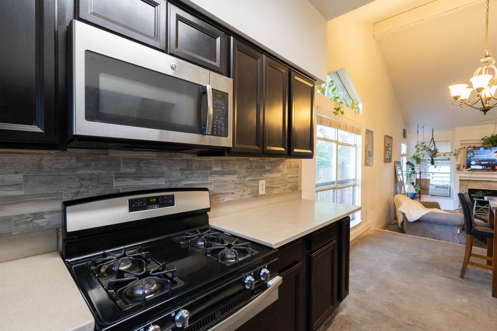 5611 Meadow Crst, Austin, TX 78744