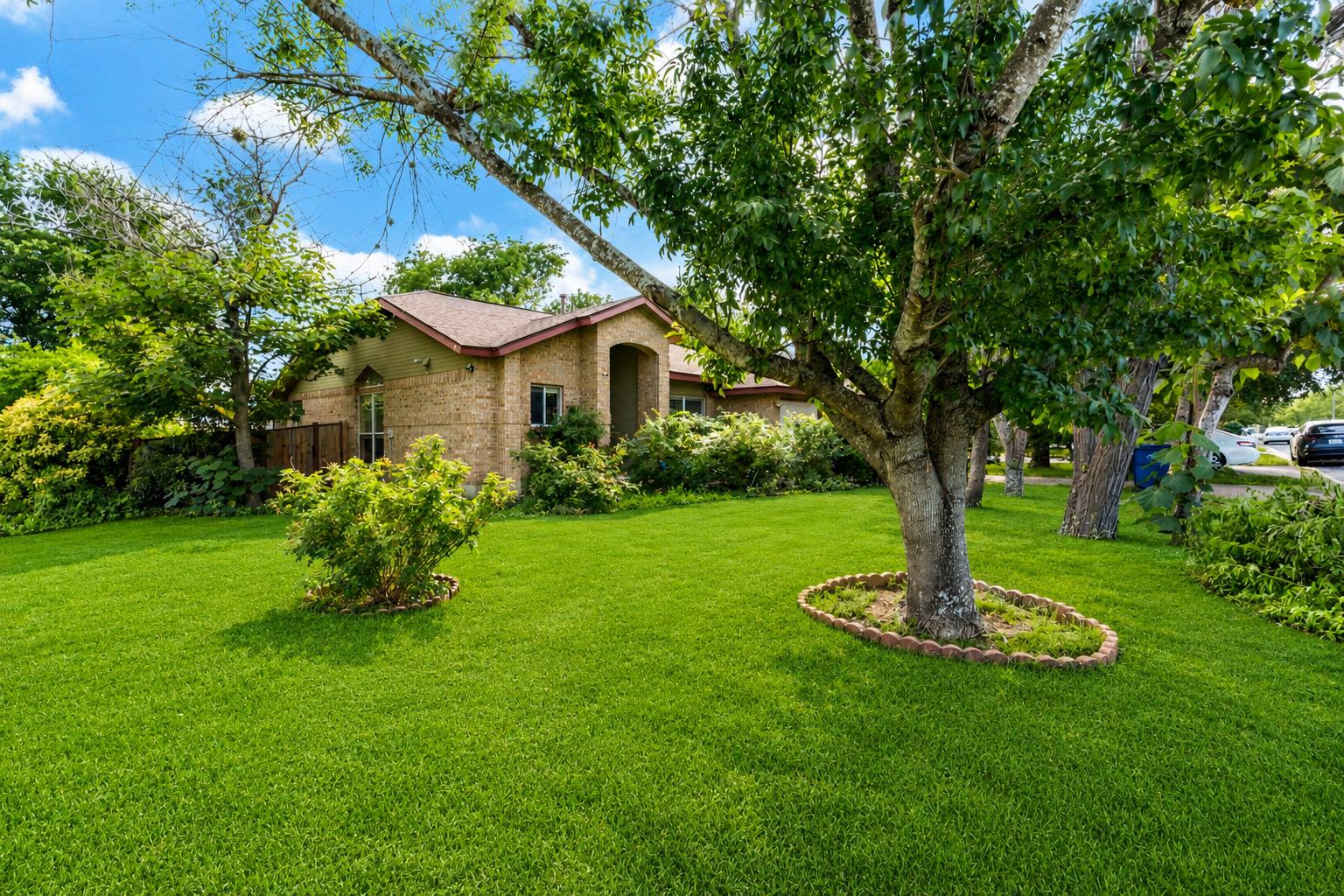 5611 Meadow Crst, Austin, TX 78744
