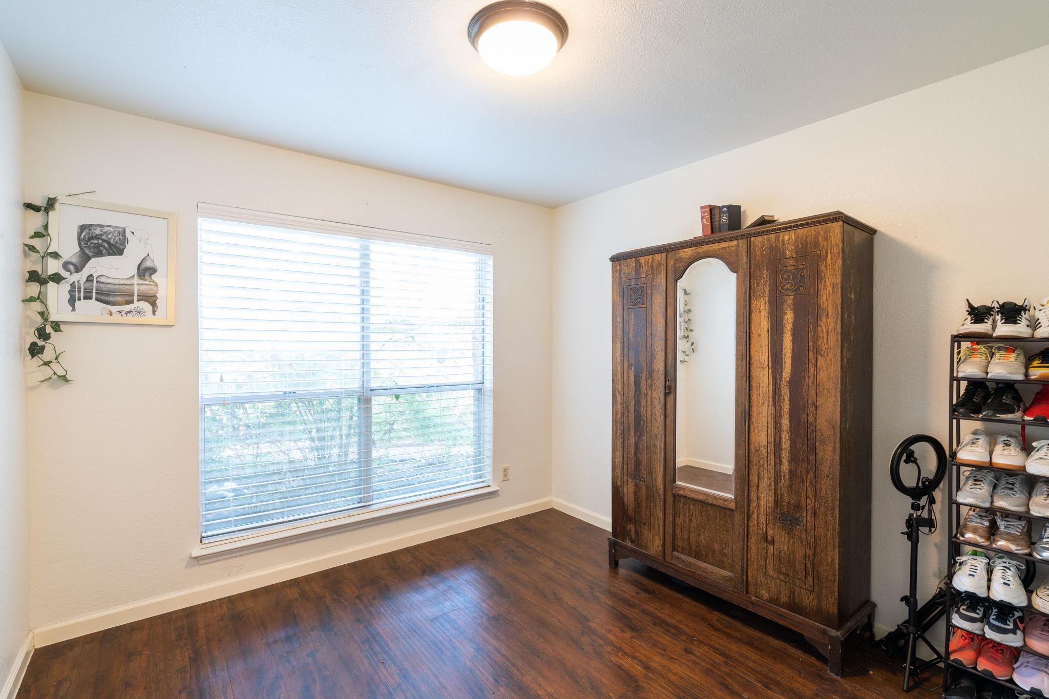 5611 Meadow Crst, Austin, TX 78744